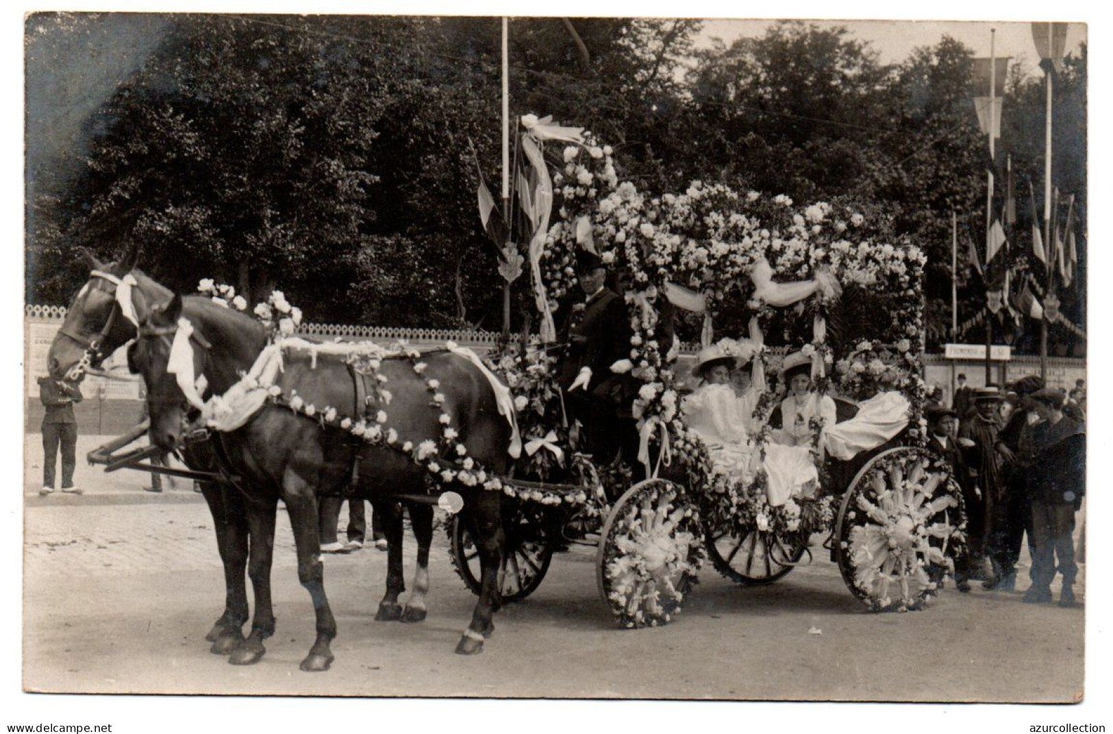 Carrosse Fleuri. Carte Photo Animée Non Située - Carnival