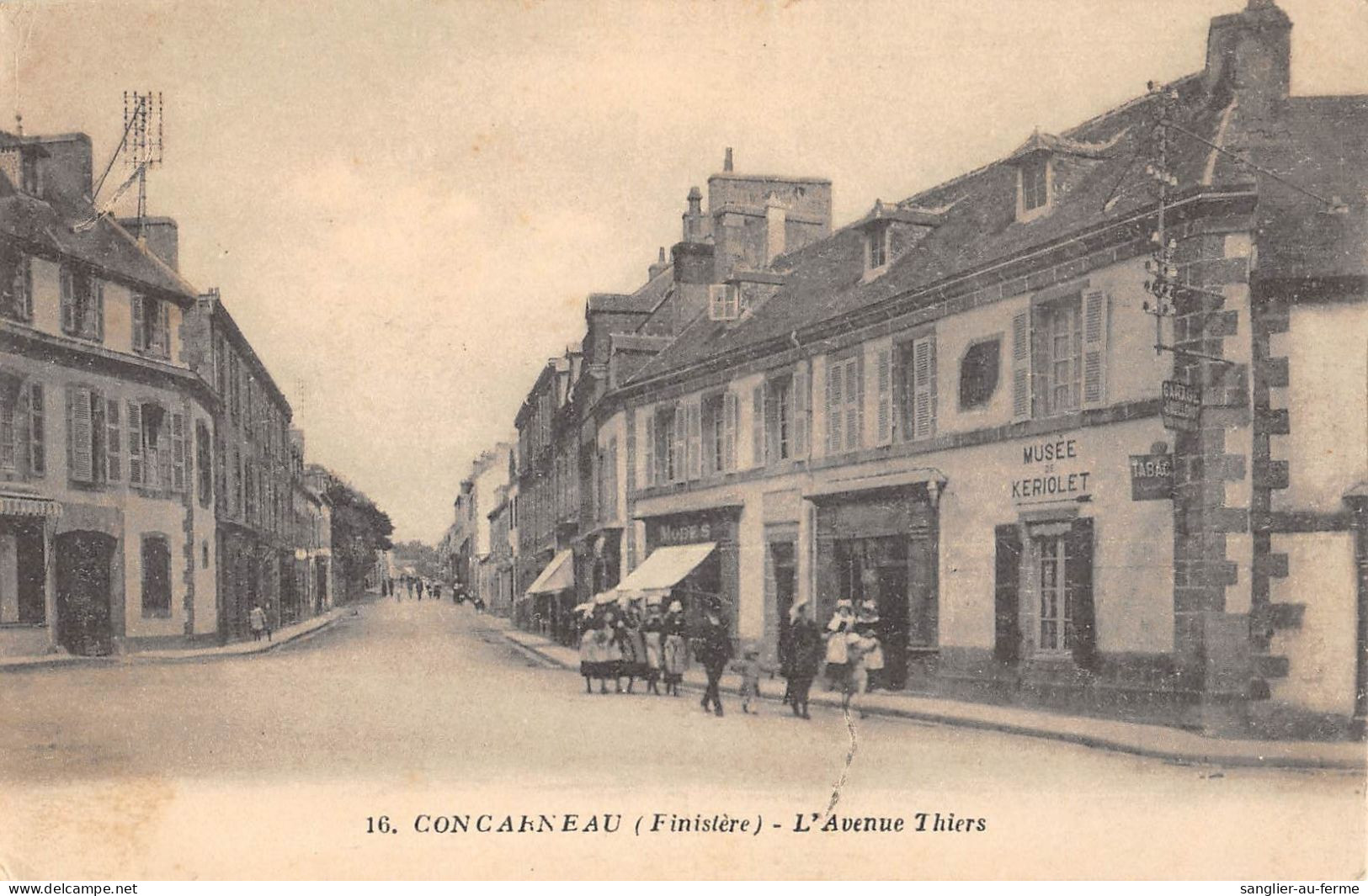 CPA 29 CONCARNEAU / AVENUE THIERS / Cliché Rare - Concarneau