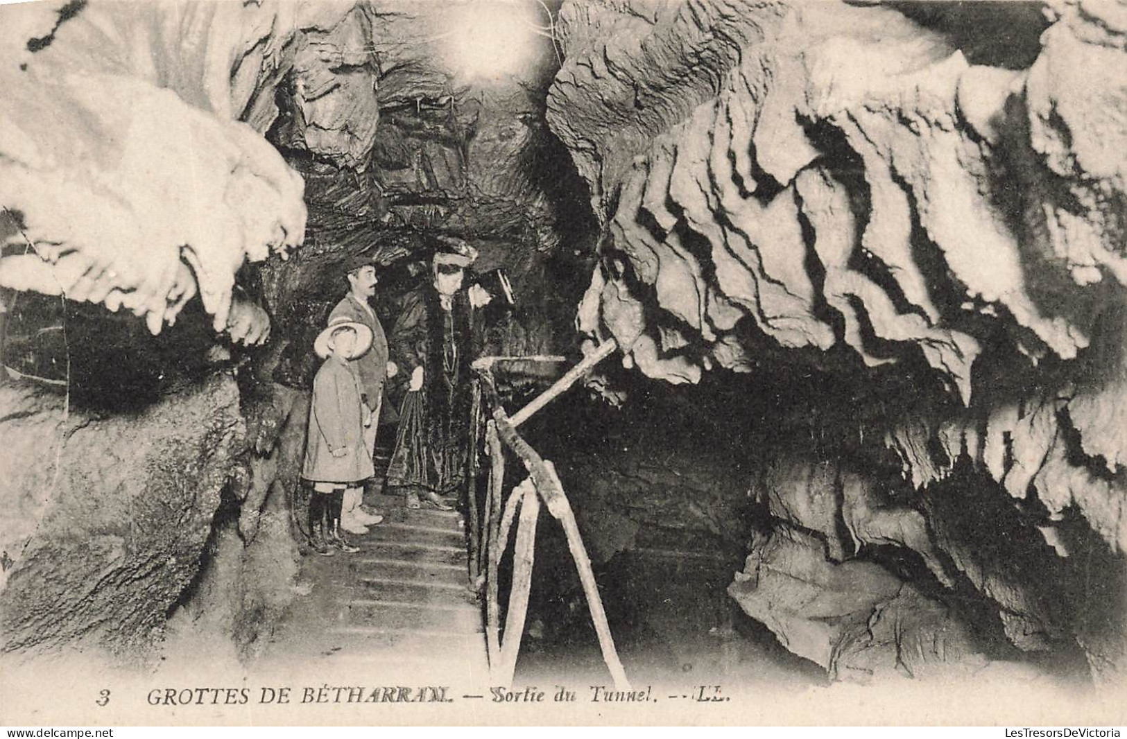 FRANCE - Grottes De Bétharram - Sortie Du Tunnel - LL - Carte Postale Ancienne - Lestelle-Bétharram