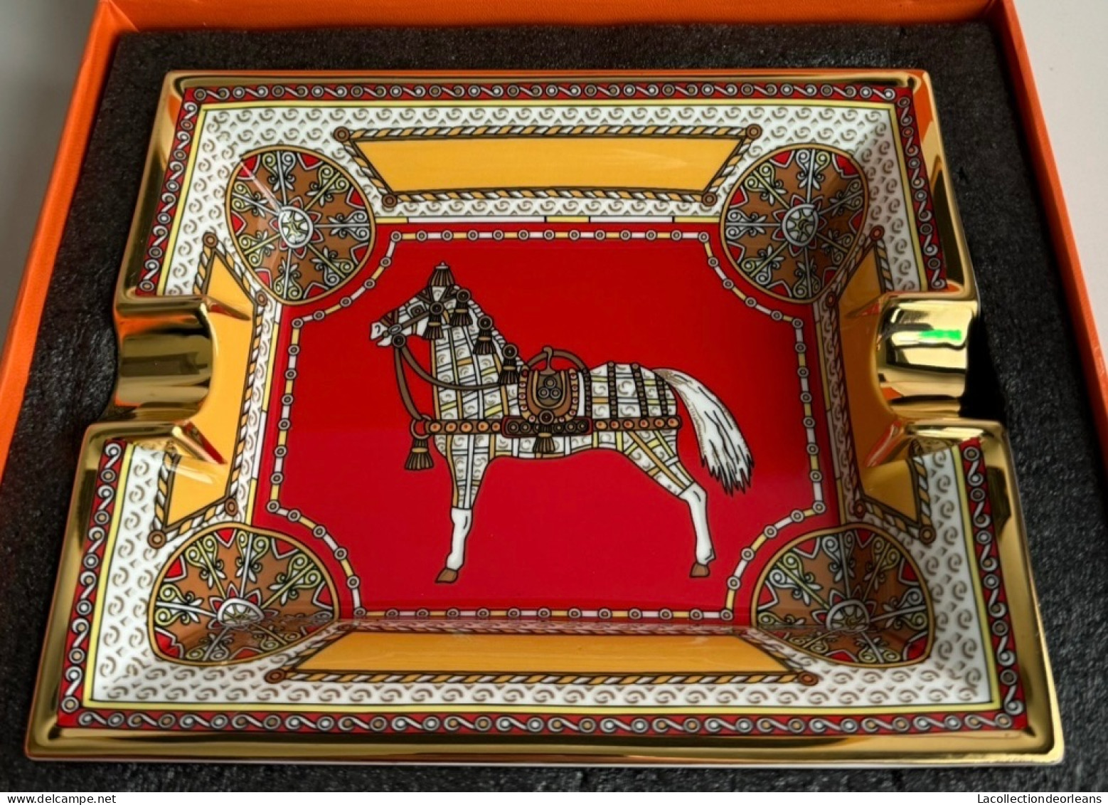 Beautiful Hermes Ashtray Model Cheval D’Orient - Porcelana