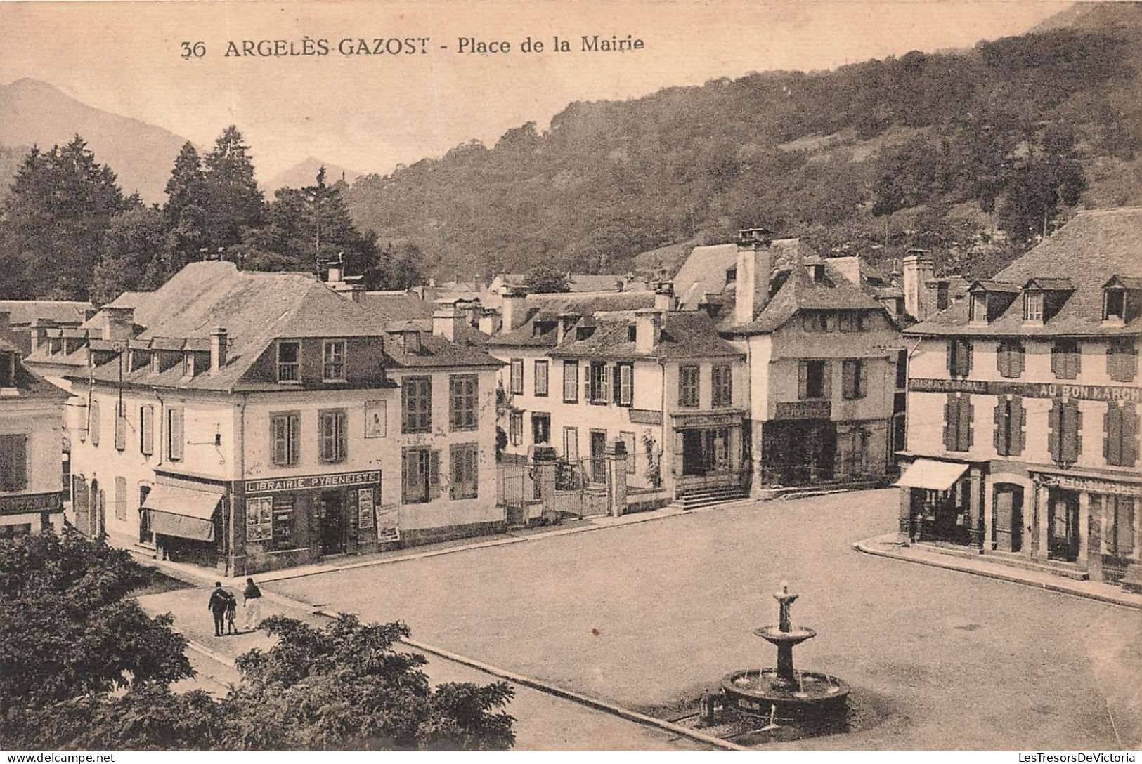 FRANCE - Argelès Gazost - Place De La Mairie - Carte Postale Ancienne - Argeles Gazost