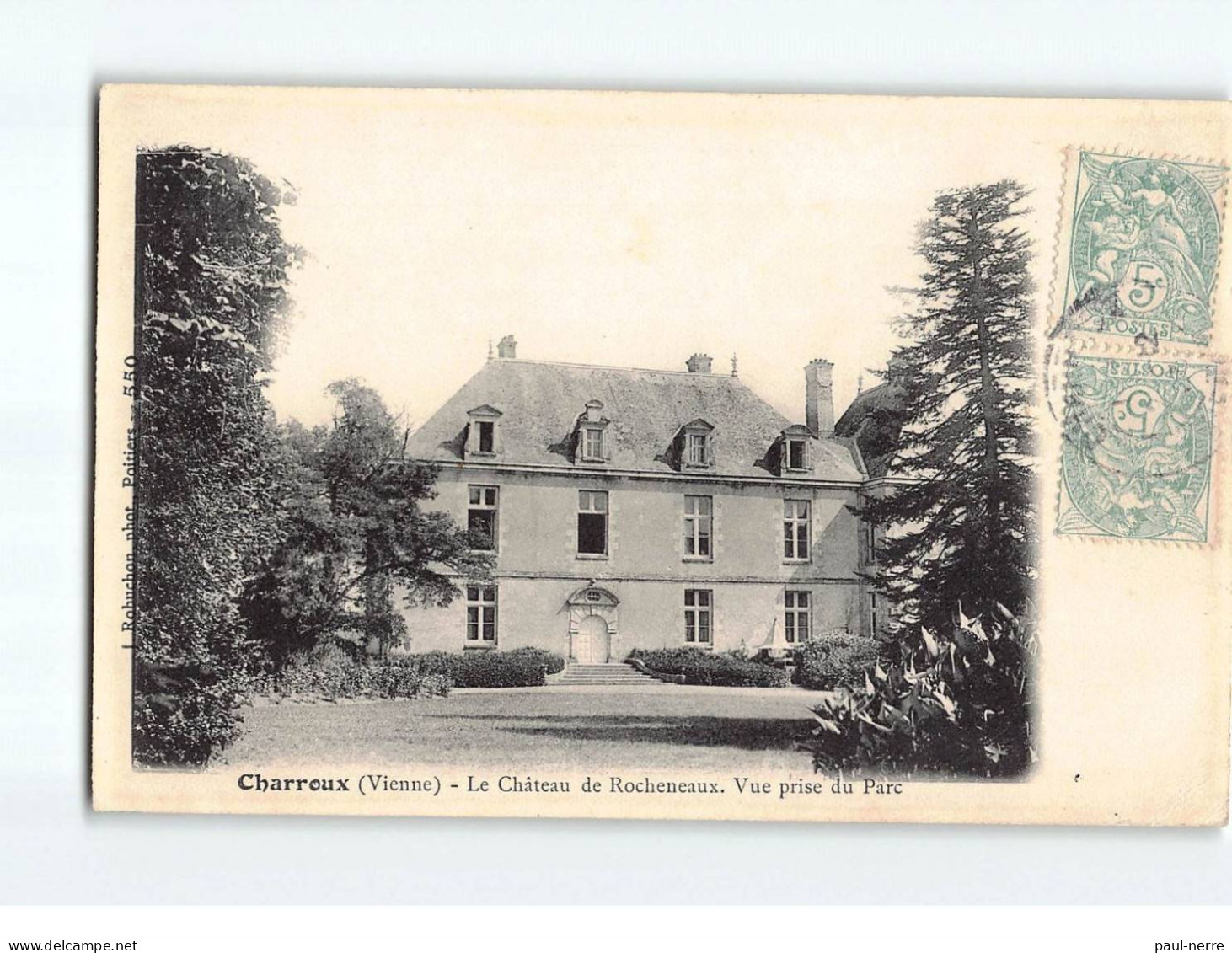 CHARROUX : Le Château De Rocheneaux, Vue Prise Du Parc - état - Charroux