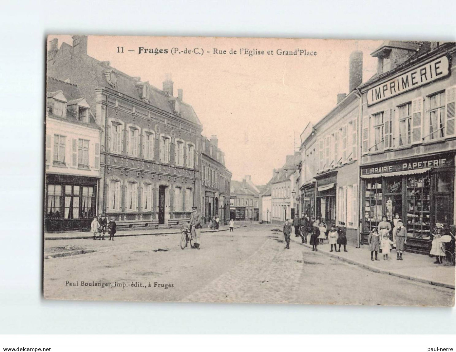 FRUGES : Rue De L'Eglise Et Grande Place - état - Fruges