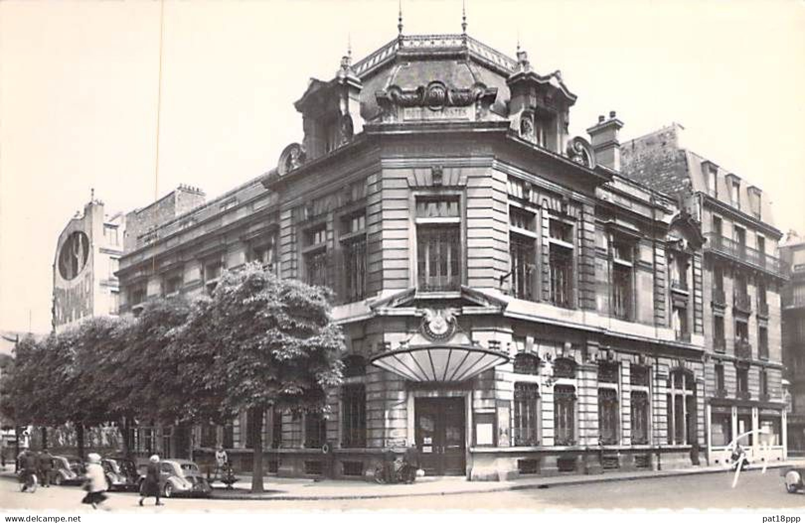 FRANCE - Thème POSTE (PTT) - Lot de 15 jolies CPSM dentelées 1950-70's (bureaux des Postes diversifiés) en BON ETAT