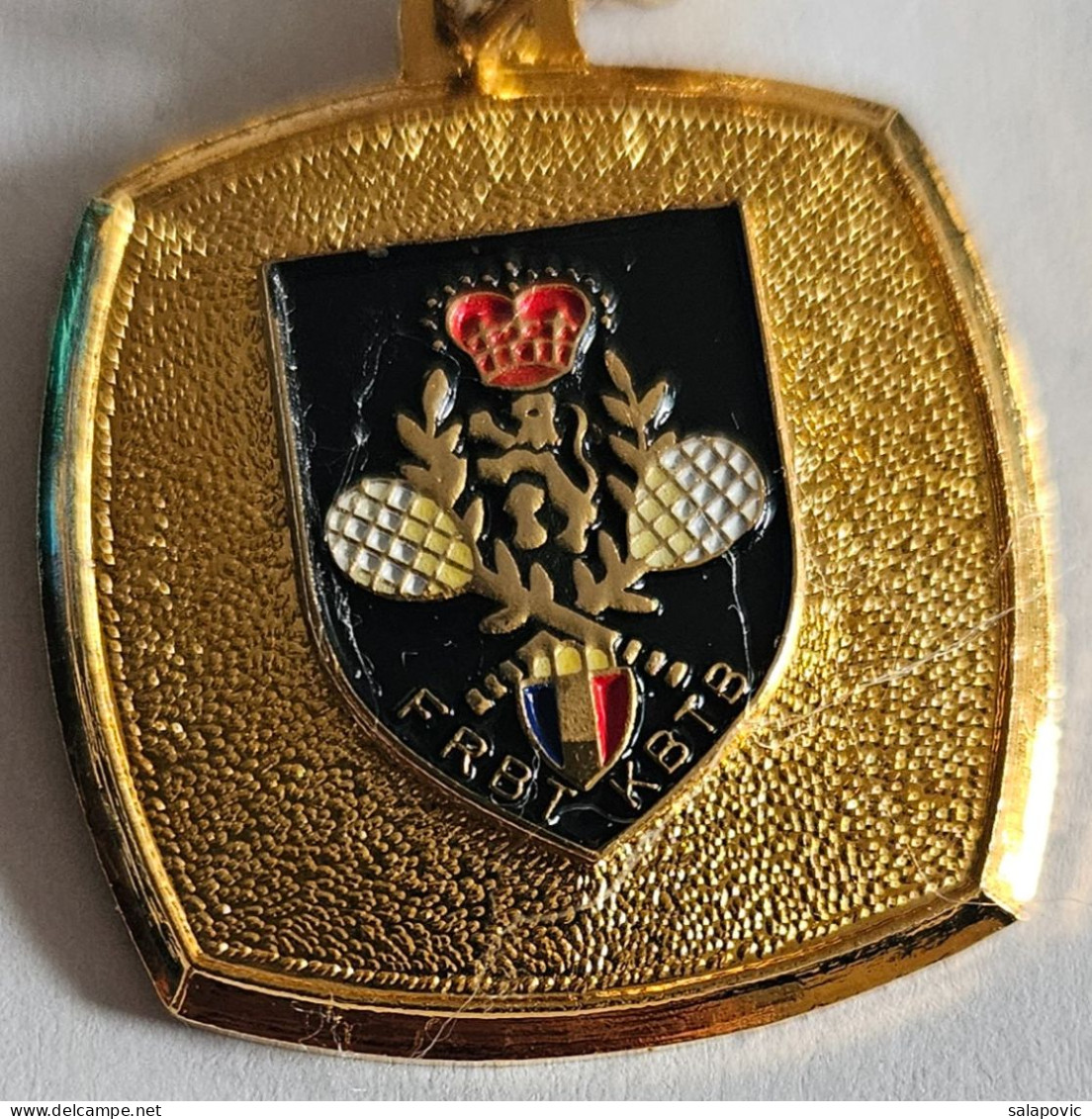 KBTB Royal Belgian Tennis Federation  Pendant Keyring PRIV-2/5 - Kleding, Souvenirs & Andere