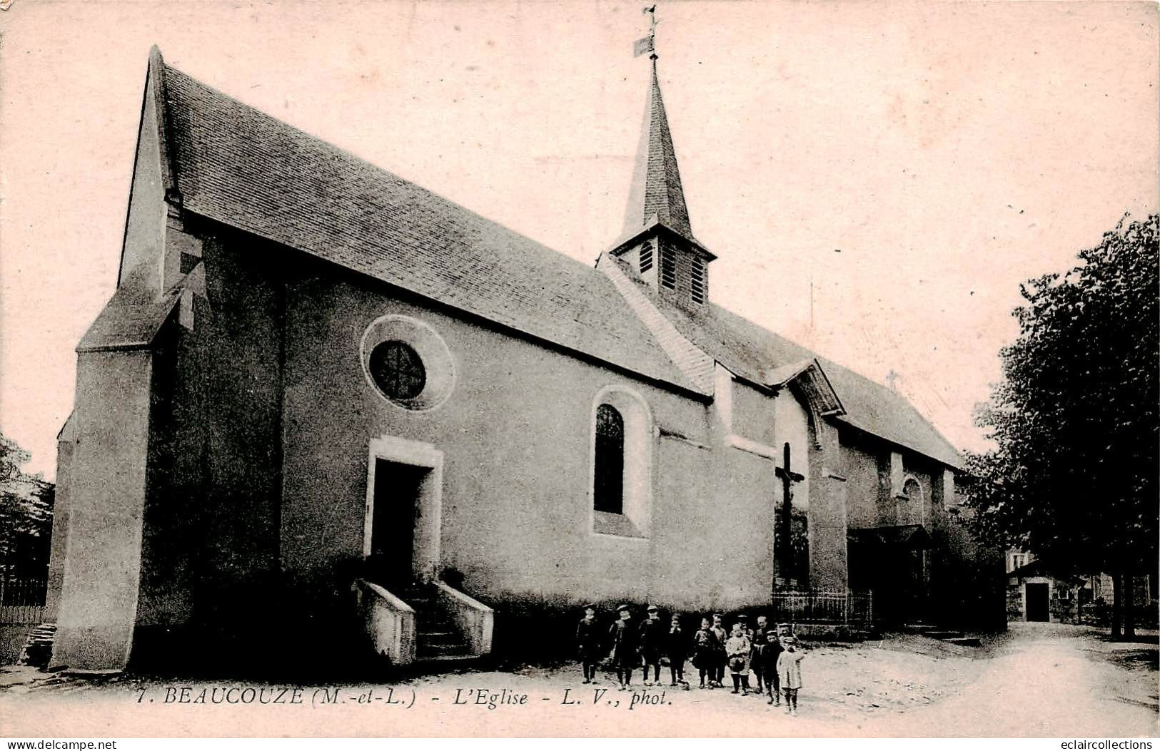 Beaucouzé        49      Enfants Devant L'Eglise  N° 7    (voir Scan) - Sonstige & Ohne Zuordnung