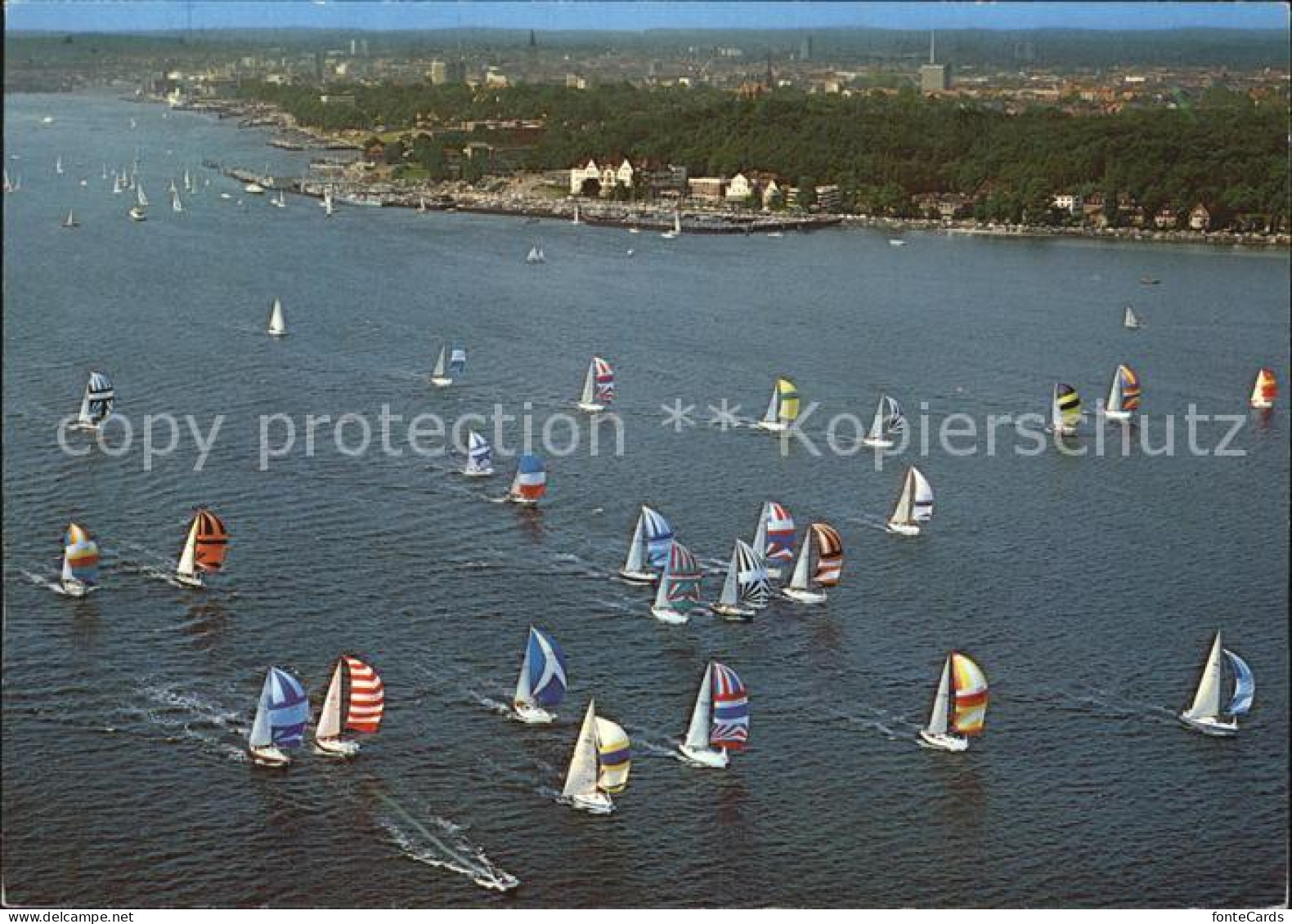 72551223 Segeln Regattastart Kieler Woche Fliegeraufnahme Sport - Voile