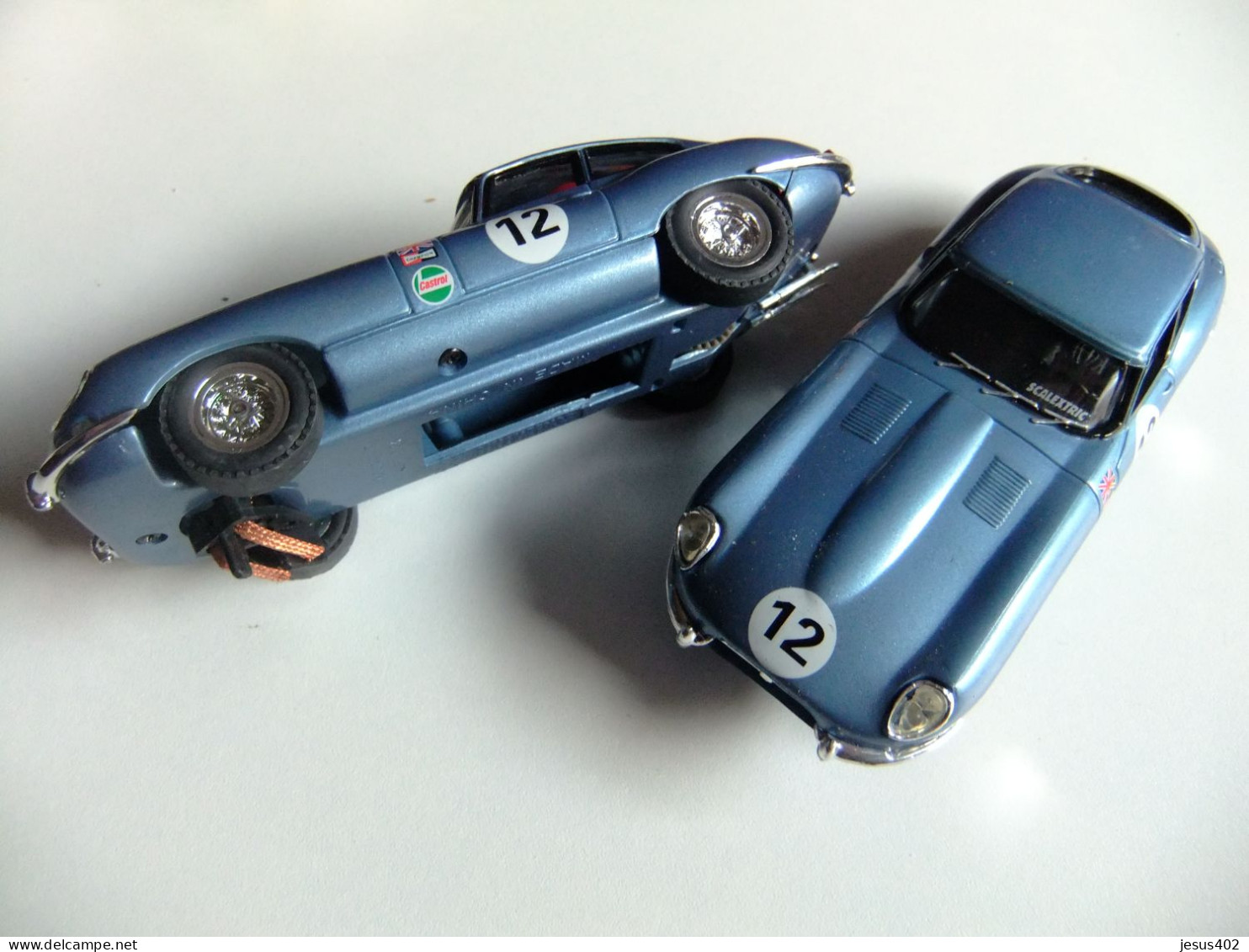 SCALEXTRIC DOS COCHES JAGUAR E ALTAYA - Circuiti Automobilistici