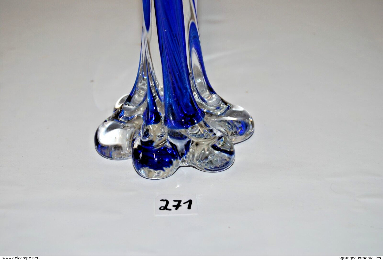 C271 Ancien Vase Soliflore En Verre - Bleu - Tulipier - Jarrones