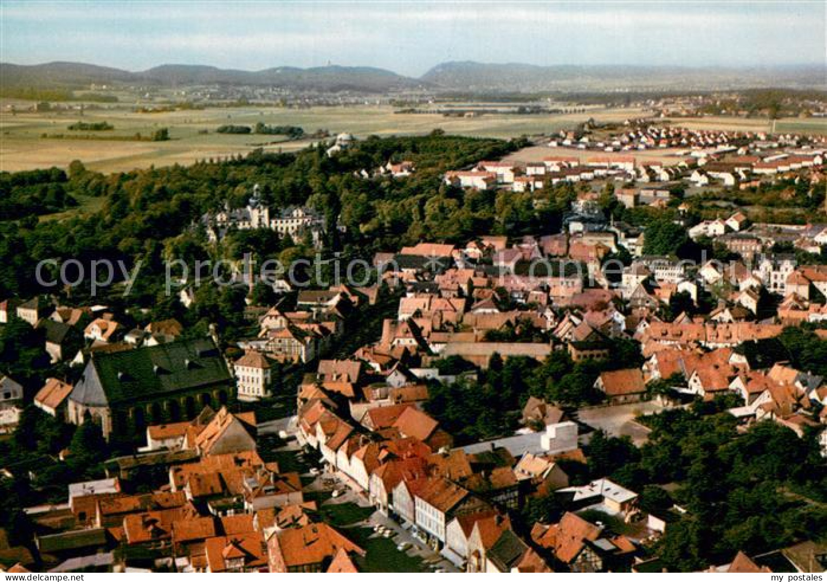 73767170 Bueckeburg Fliegeraufnahme Mit Schloss Mausoleum Und Wesergebirge Bueck - Bückeburg