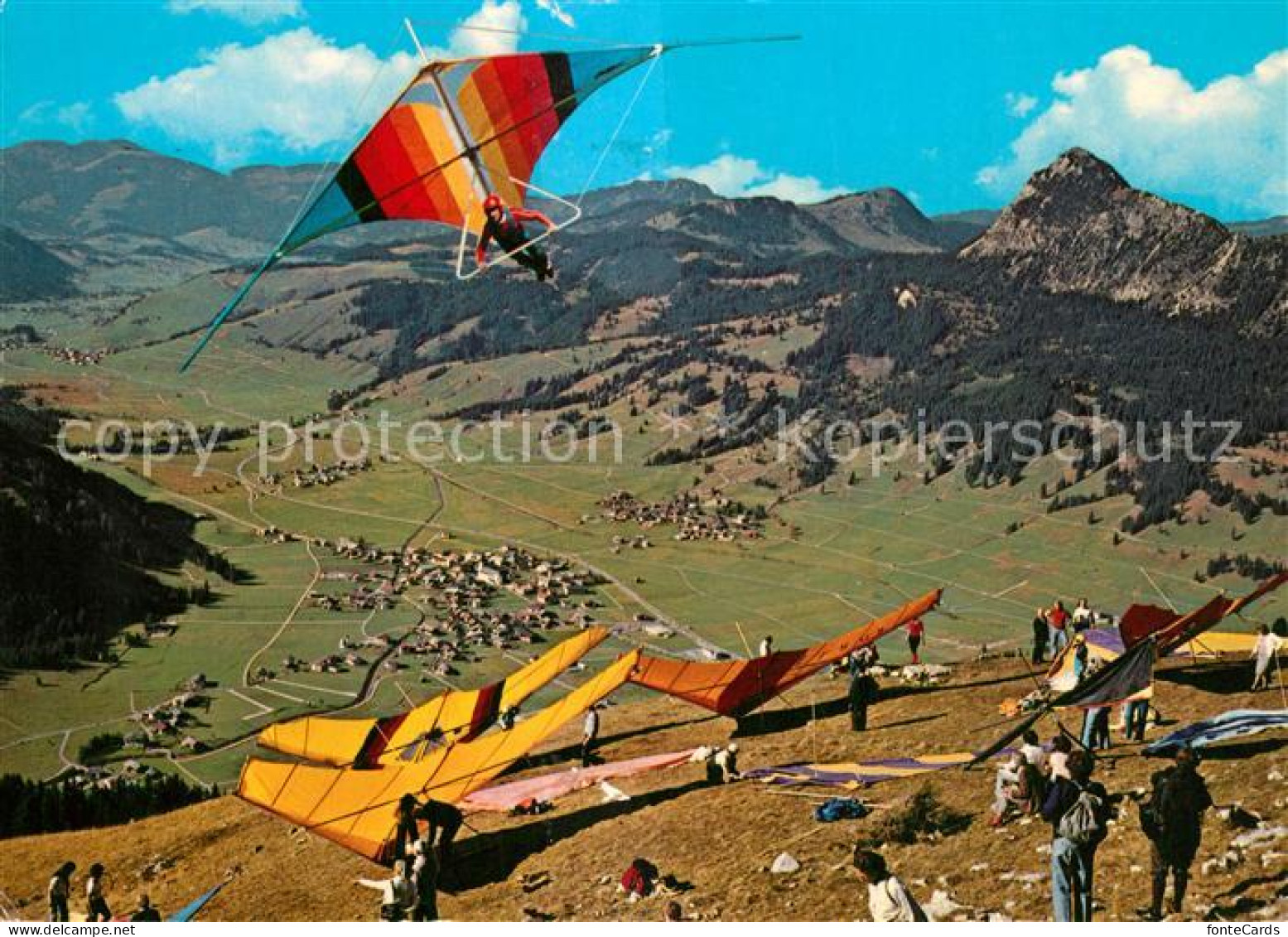 73485326 Drachenflug Drachenfliegerstartplatz Neunerk?pfle Tannheim   - Parachutespringen