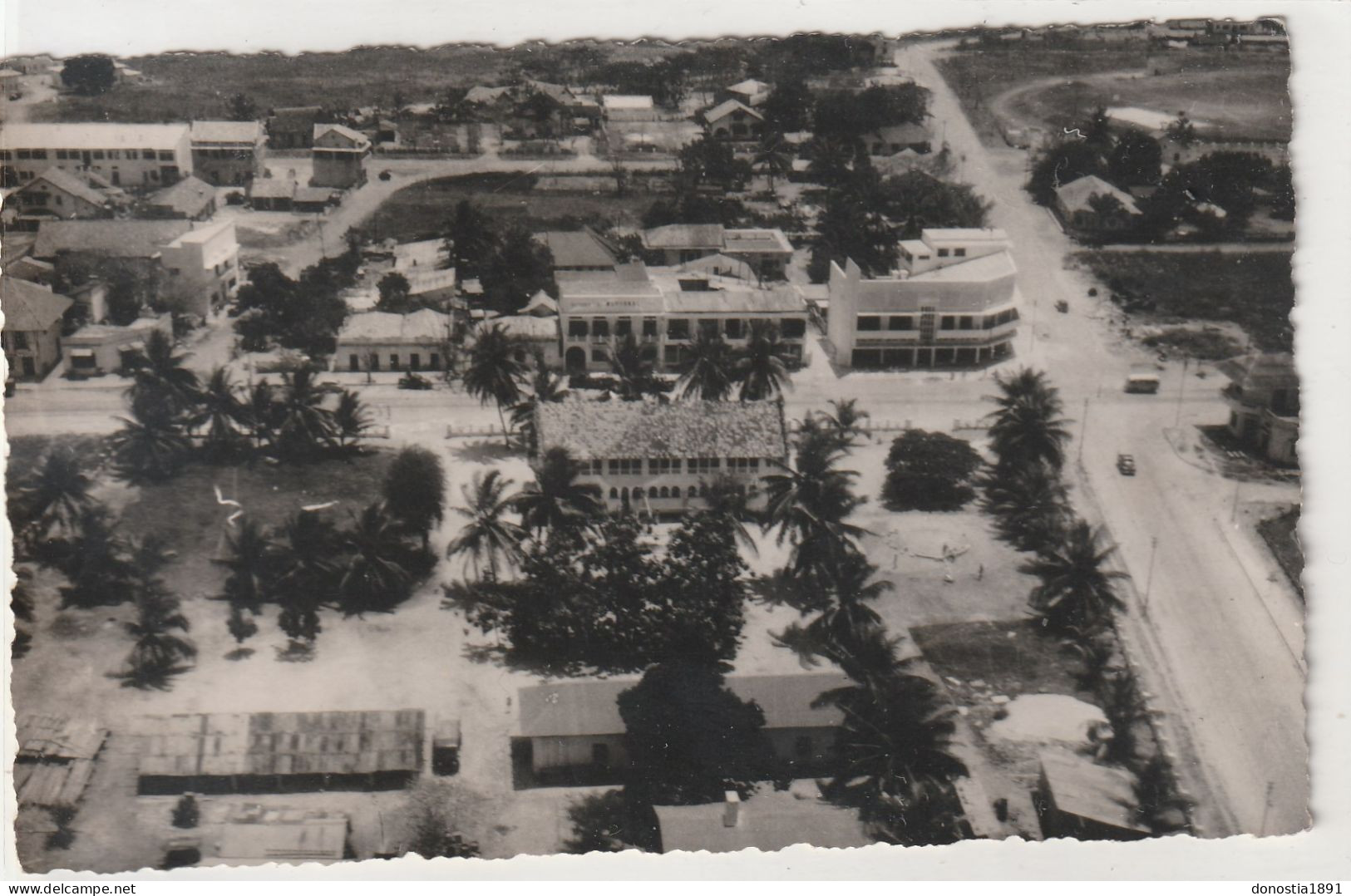 REP. Du CONGO - Vue Aérienne De POINTE-NOIRE -carte-photo - 9x14 - Dentelée, Glacée - Pointe-Noire