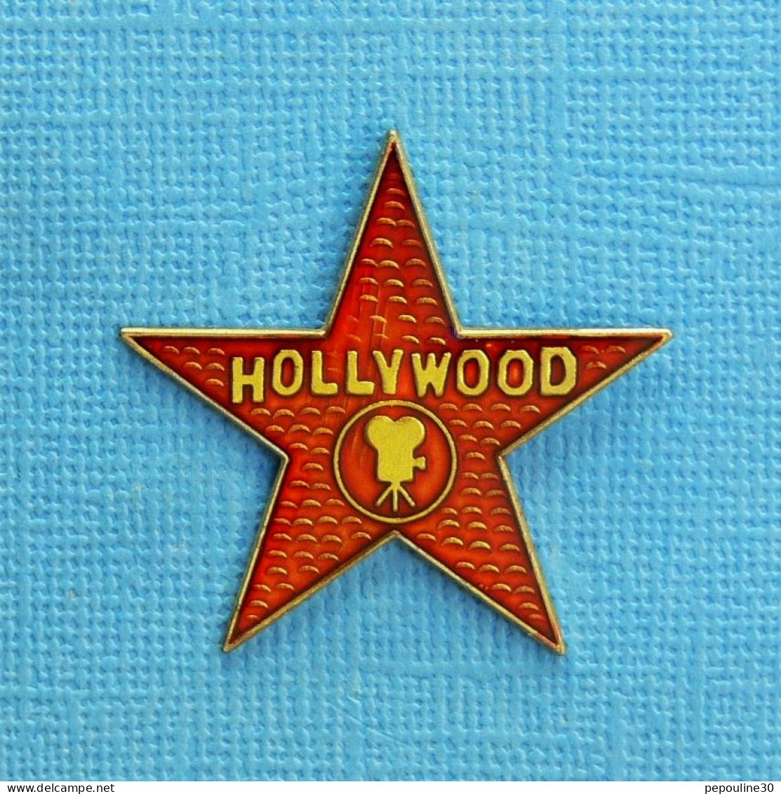 1 PIN'S /  ** ÉTOILE HOLLYWOOD / LA PROMENADE DES ARTISTES D'HOLLYWOOD  À LOS ANGELES ** - Kino