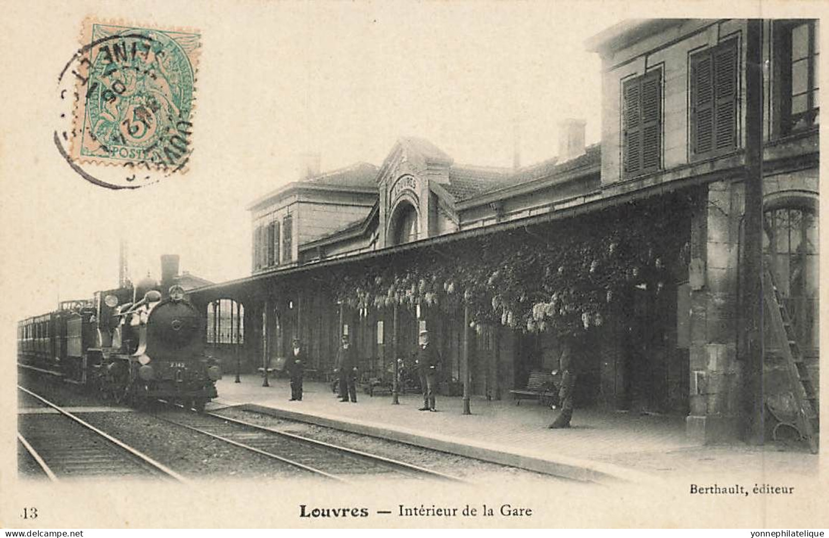 95 - VAL D'OISE - LOUVRES - Intérieur De La Gare - Intérieure De La Gare, Locomotive 2.142 - Animation - 10875 - Louvres