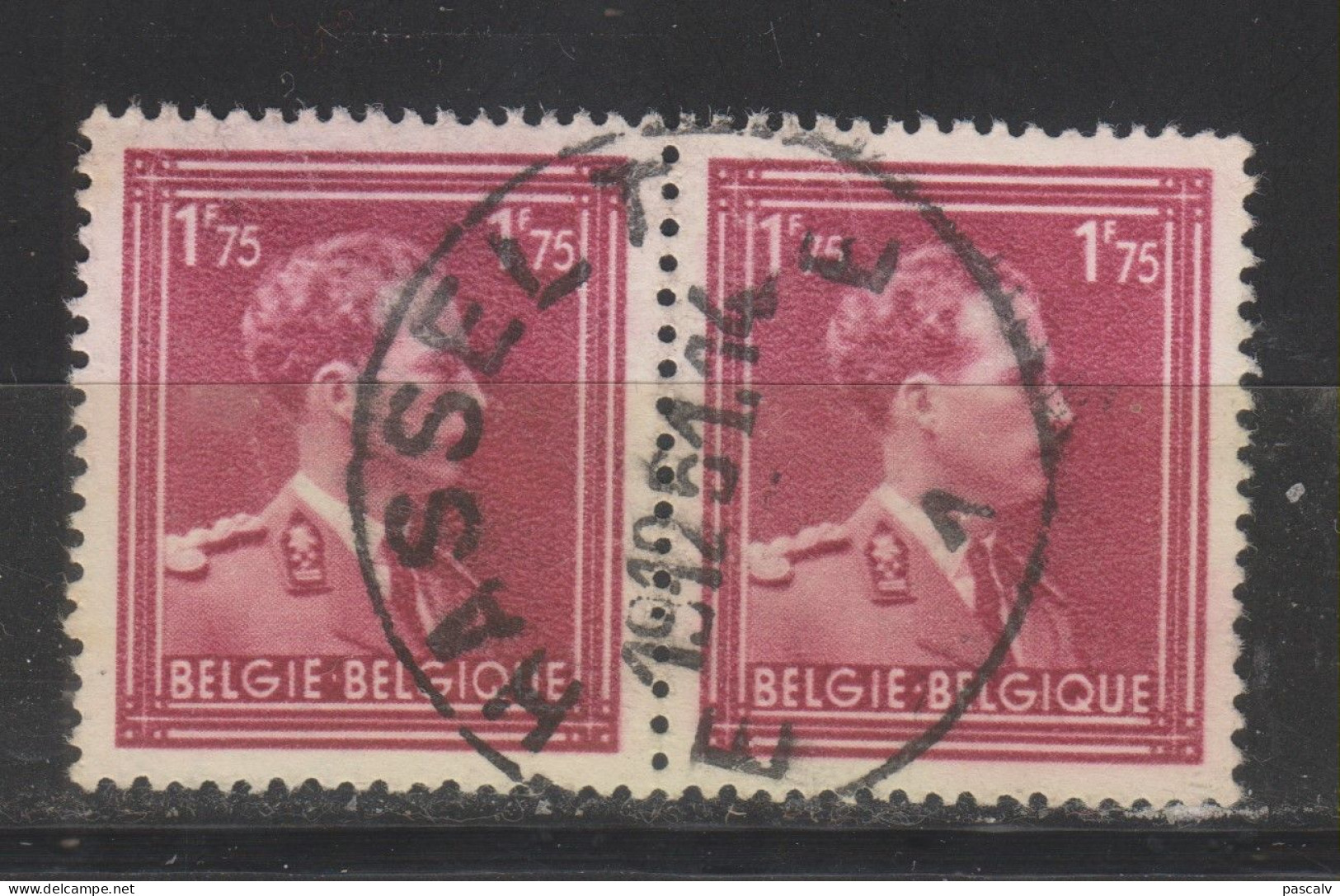 COB 832 En Paire Oblitération Centrale HASSELT - 1936-1957 Collo Aperto