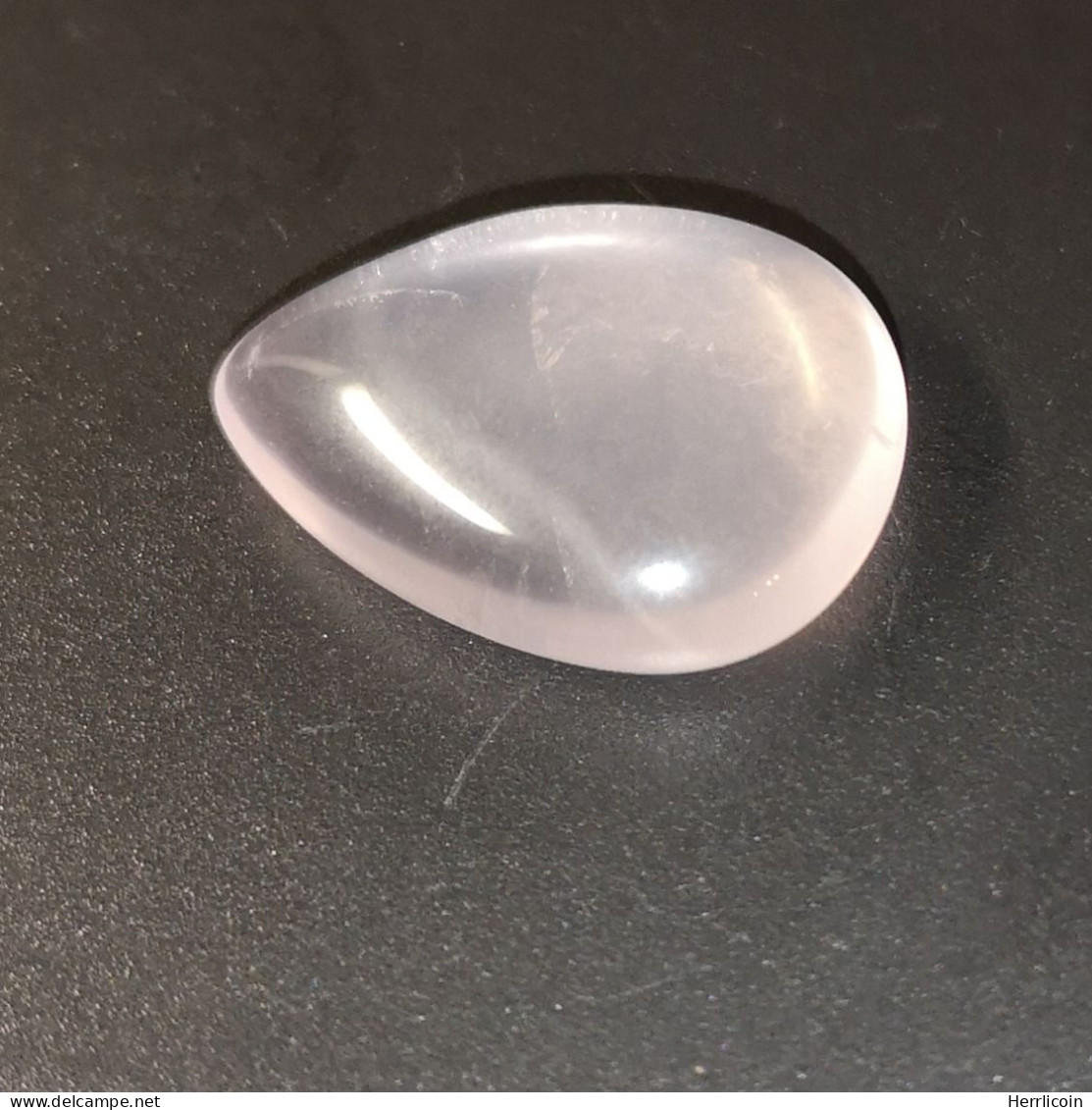 Quartz Rose Naturel Du Brésil - Cabochon 8.77 Carats - 17.6 X 13.0 X 5.3 Mm - Rosa Quarz