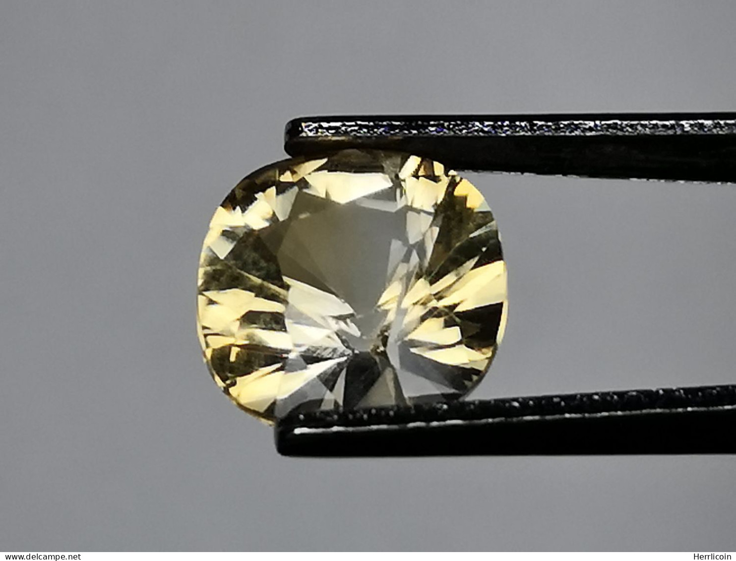 Citrine Chauffée Du Brésil - VVS - Coussin 1.72 Carat - 8 X 8 X 5.4 Mm - Autres & Non Classés