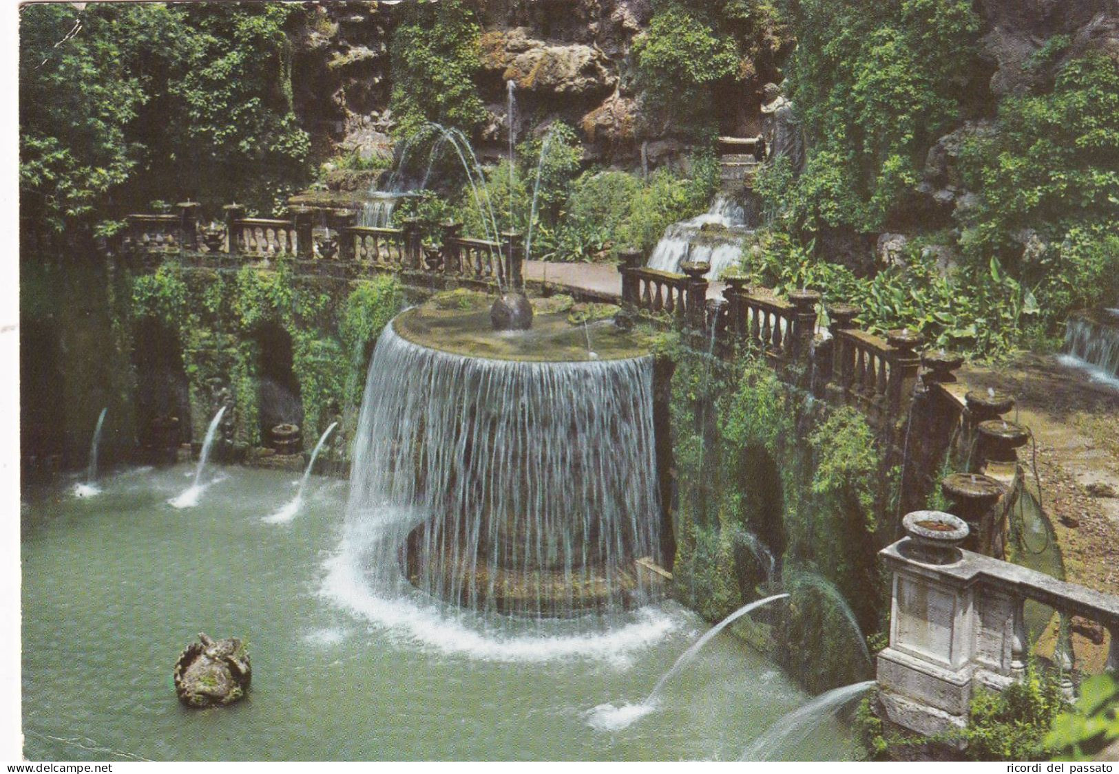 Cartolina Tivoli - La Fontana Dell'ovato - Tivoli