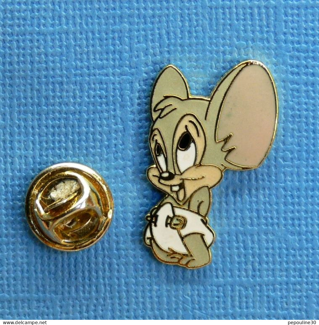 1 PIN'S /  ** LOONEY TUNES / LI'L SNEEZER ** . (Démons & Merveilles ™ & © 1991 Warner Bros INC).  - Cinéma