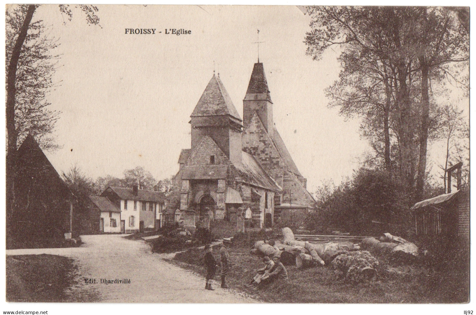 CPA 60 - FROISSY (Oise) - L'Eglise (petite Animation) - Coll. Dhardiville - Froissy