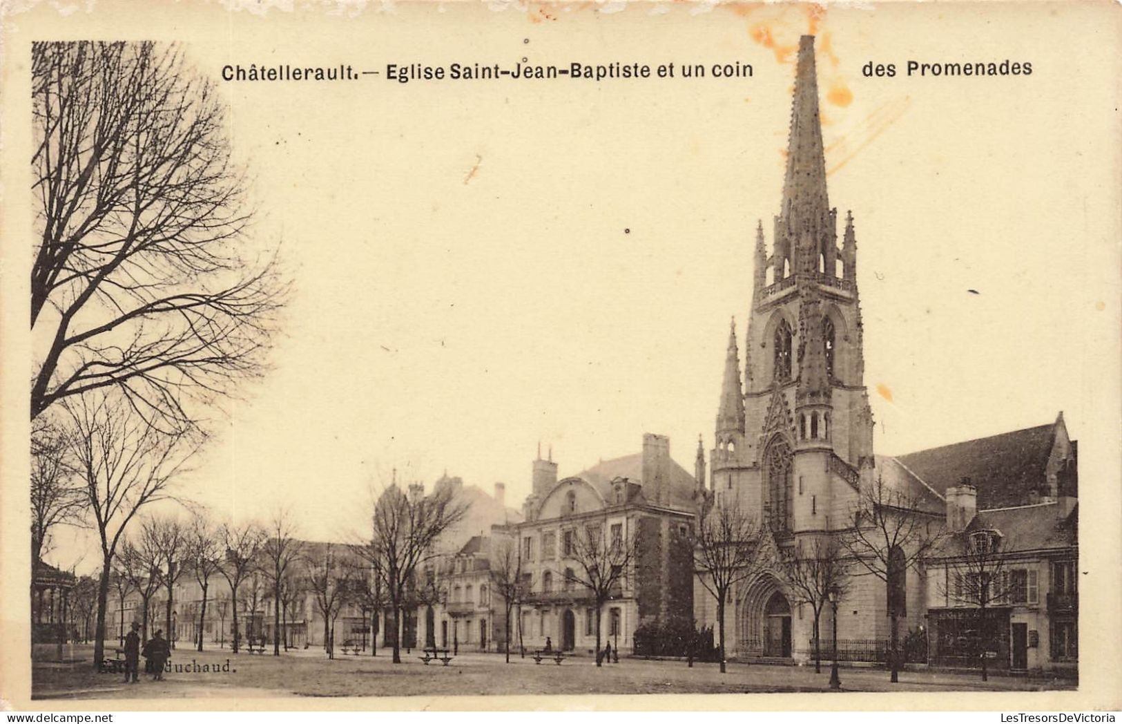 FRANCE - Chatellerault - Eglise Saint Jean Baptiste Et Un Coin Des Promenades - Carte Postale Ancienne - Chatellerault