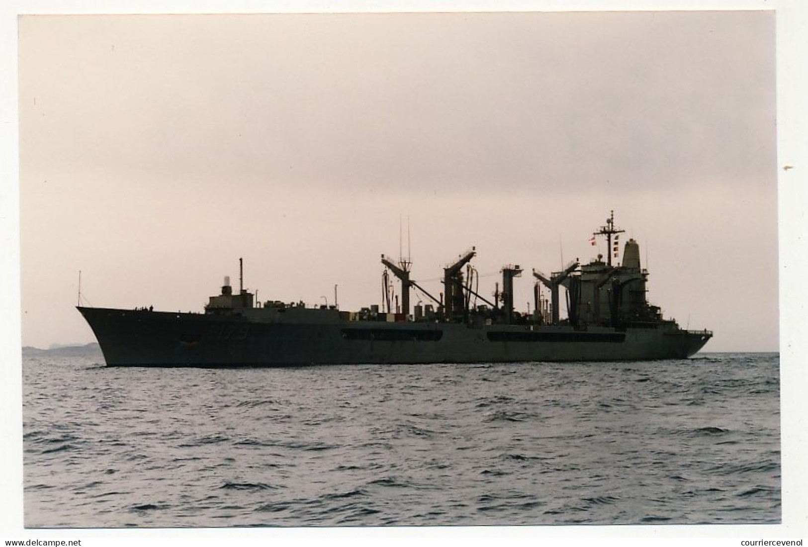 4 Photos Couleur Format Env. 10cm X 15cm - Navire Logistique USS Merrimack (AO-179) - 27/5/1996 - Barche