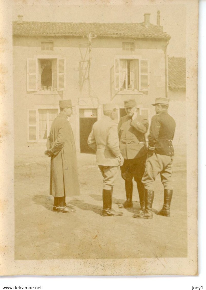 Photo Avril 1915 Environs D'Eix, Gradés Dont Général Brulard, Format 6/8.5 - Guerra, Militares