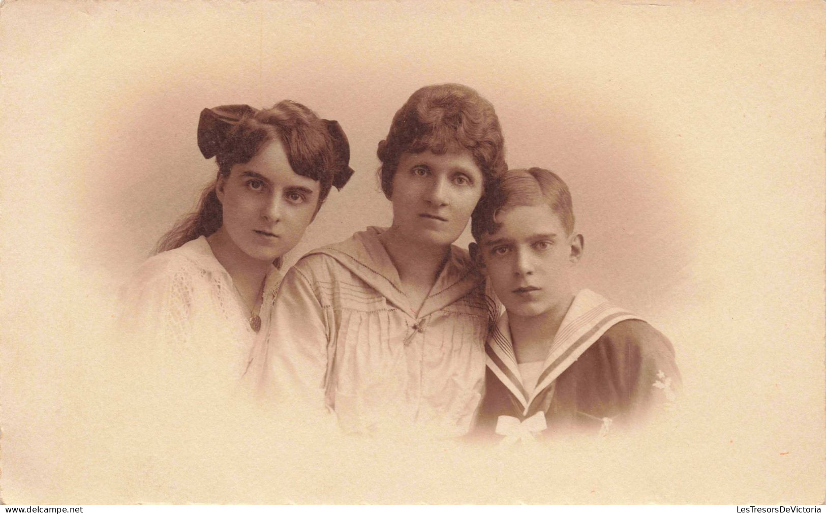 PHOTOGRAPHIE - Femmes - Enfants - Mère Et Fille - Mère Et Fils - Carte Postale Ancienne - Fotografie