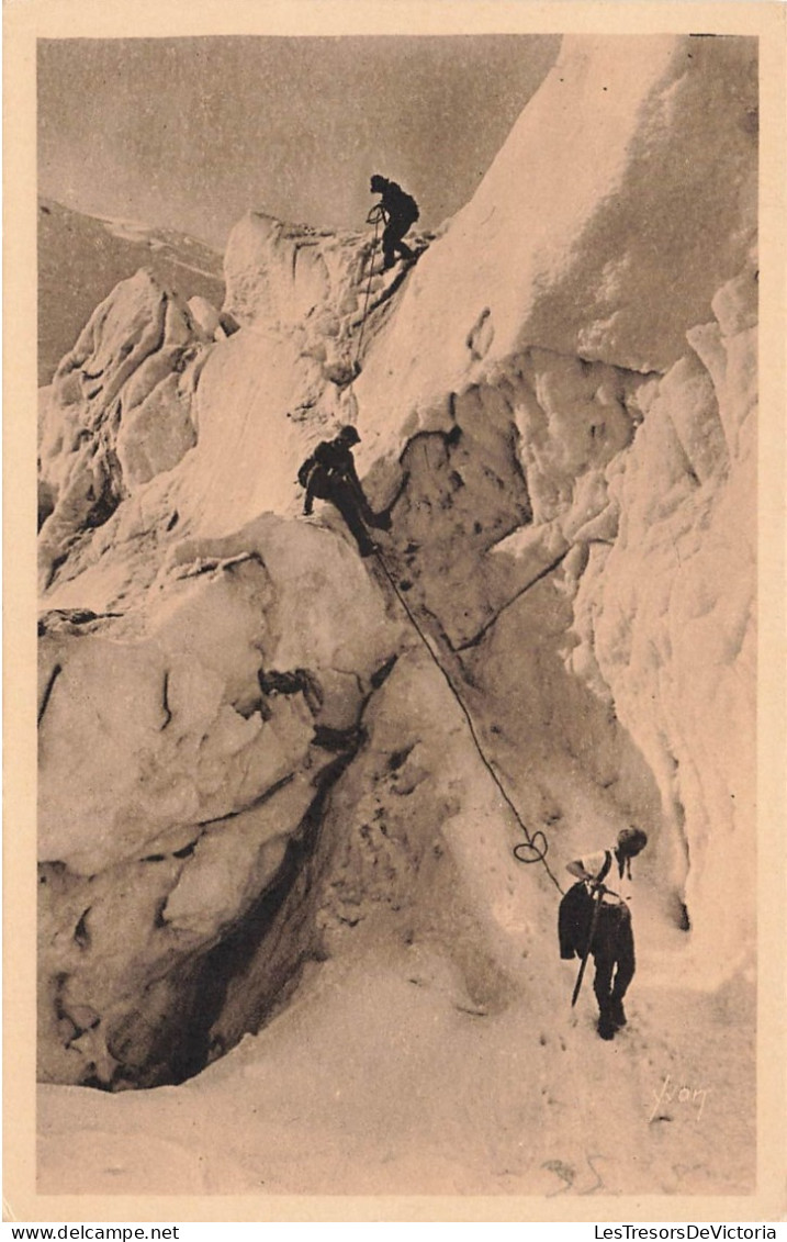 FRANCE - Massif Du Mont Blanc - Glacier Du Géant - Descente Dans Les Séracs - Carte Postale Ancienne - Chamonix-Mont-Blanc