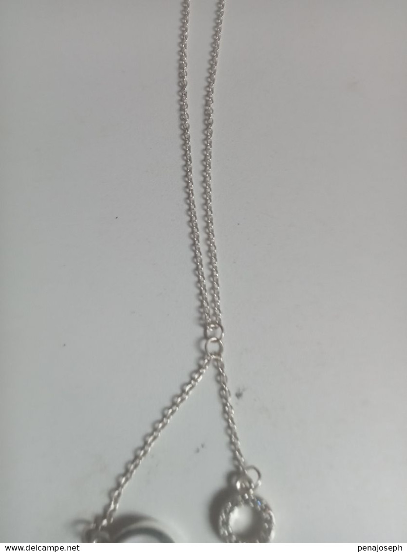 Collier Ancien Longueur 31 Cm Fermé - Halsketten