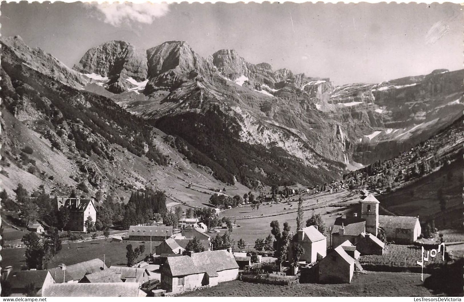 FRANCE - Gavarnie - Le Village - Le Massif Du Marboré Et Le Cirque - Carte Postale - Gavarnie