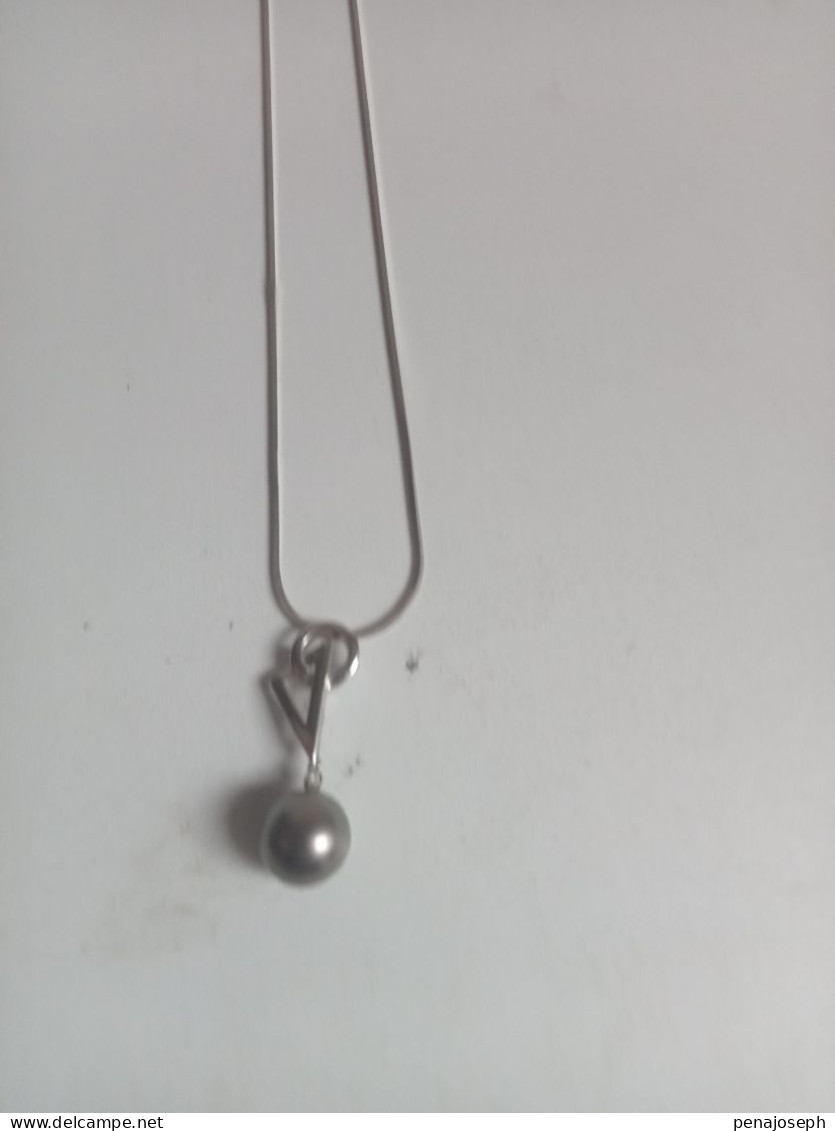 Collier Ancien Longueur 23 Cm Fermé - Halsketten