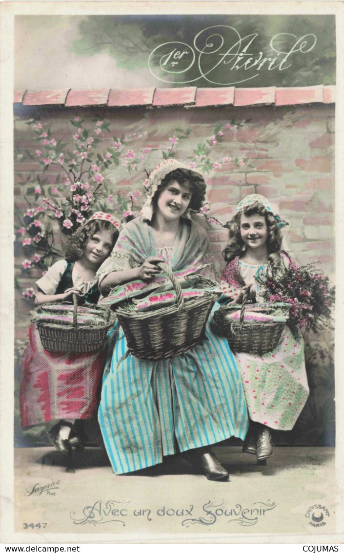 FETES _S25986_ 1er Avril - Avec Un Doux Souvenir - Femme Et 2 Fillettes Assises Sur Un Banc - Paniers Poissons - 1er Avril - Poisson D'avril