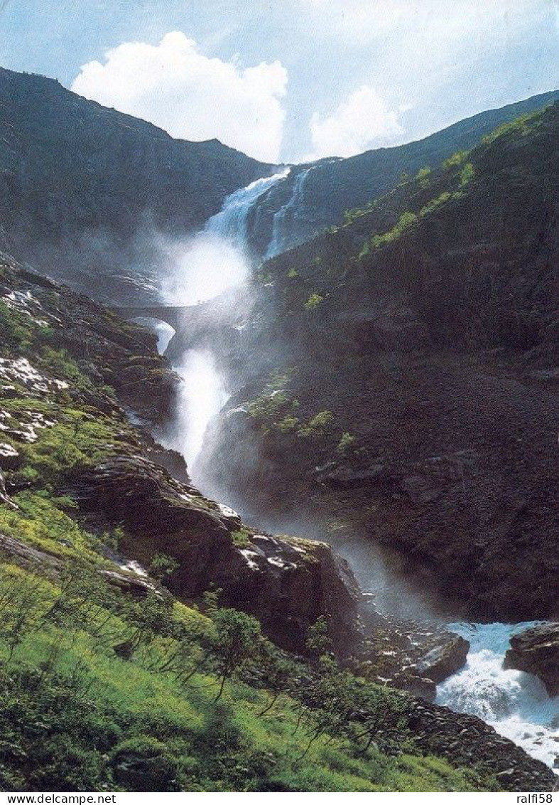 1 AK Norwegen * Der Wasserfall Stigfossen Er Liegt Am Trollstigen Eine Der Bekanntesten Touristen-Strecken In Norwegen * - Norvège