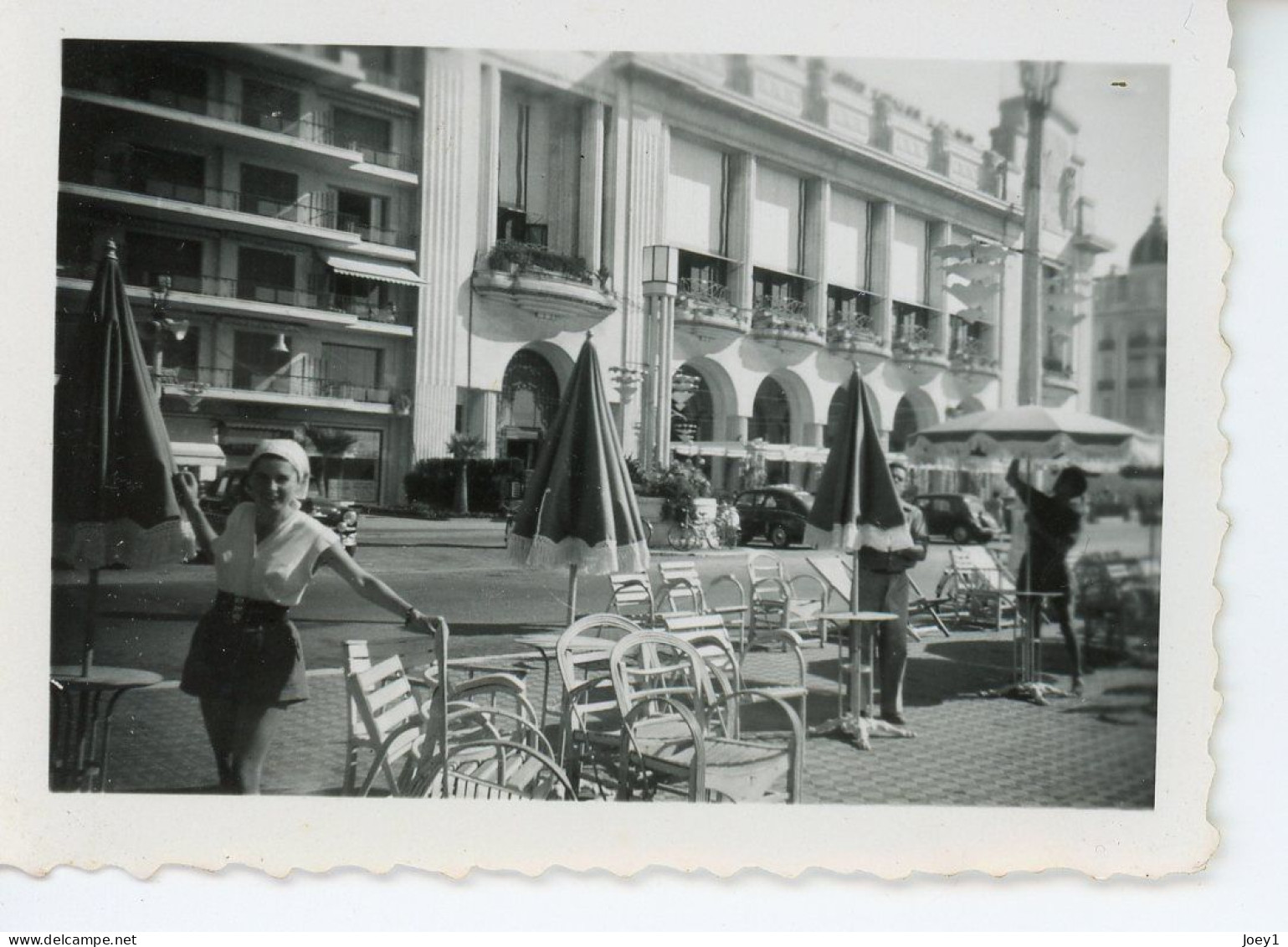 2 Photos Jeune Femme à Cannes Format 5.5/4 - Personnes Anonymes