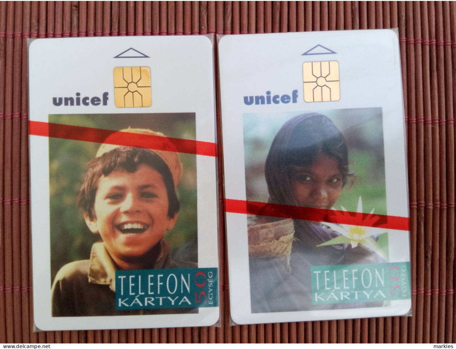 Unicef  2Phonecards Hongaria New With Blister  Rare - Hongrie
