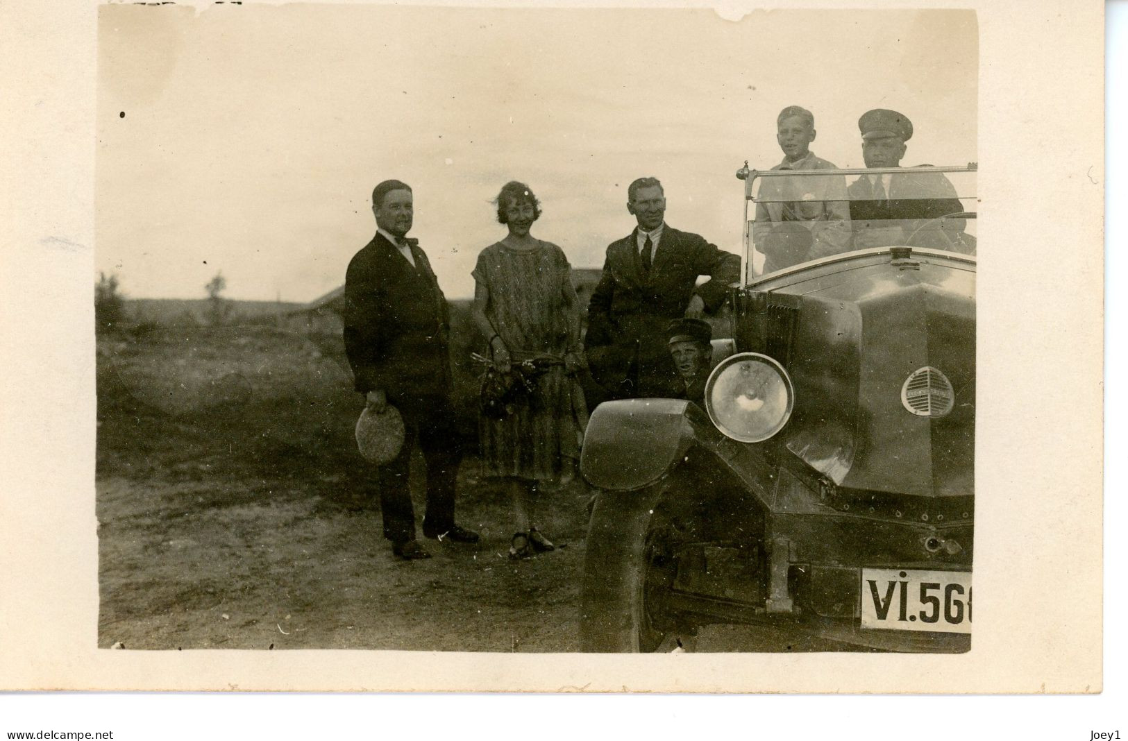 Photo Voiture Ancienne Avec Famille - Automobiles