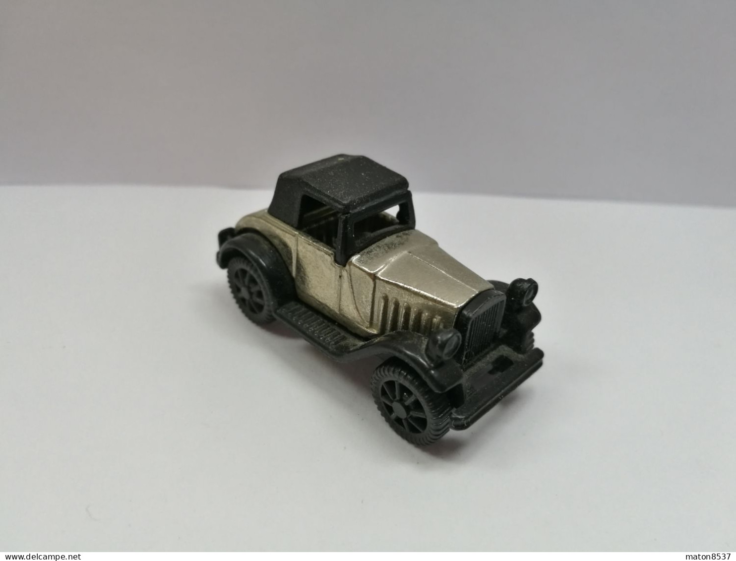 Kinder : K02 N94  Metall-Oldtimer 2001 - Studebaker 1927 - Schwartz - Figurines En Métal