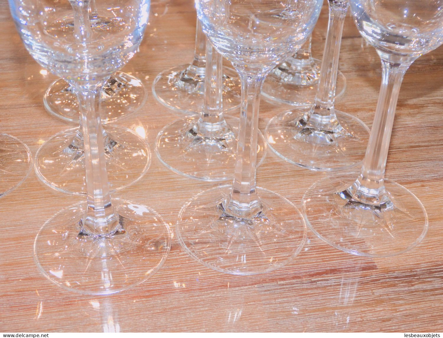 -10 FLUTES A CHAMPAGNE En VERRE SANS MARQUE VISIBLE Collection Vitrine   E - Vidrio & Cristal