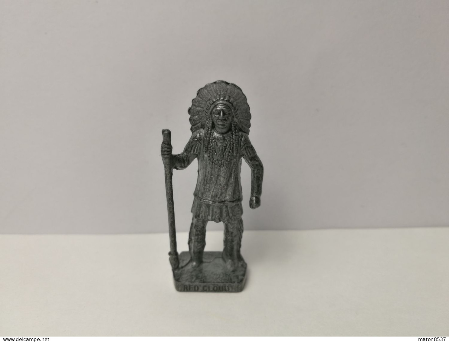 Kinder : Berühmte Indianer-Häuptling 1979-85-93 - Red Cloud - Eisen  - Made In Italy - 40 Mm - 3 - Metal Figurines