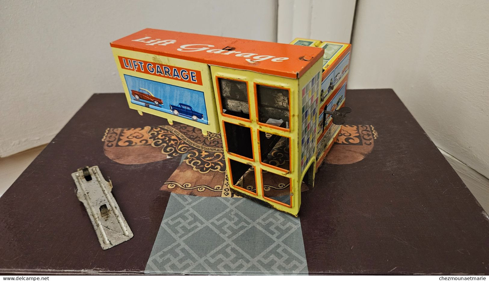 TECHNOFIX 308 LIFT GARAGE 1964 OBJET TOLE POUR PIECE JOUET ANCIEN - Toy Memorabilia
