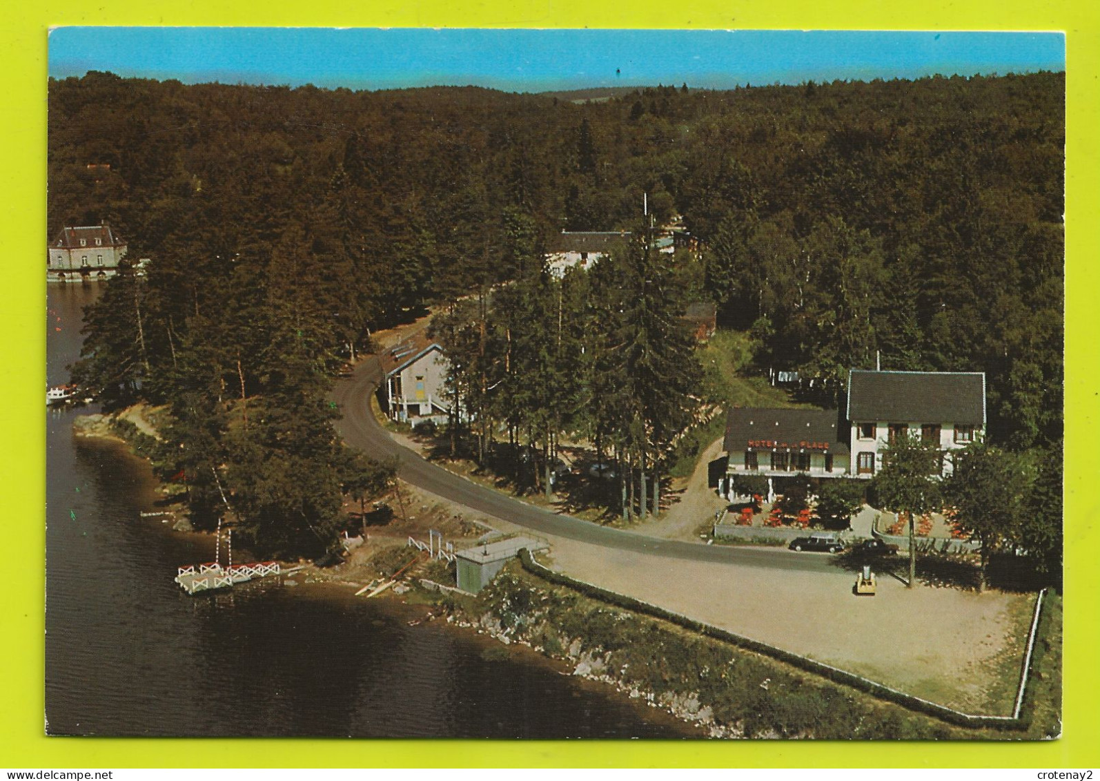 58 Le LAC DES SETTONS N°40 Vers Montsauche L'Hôtel De La Plage Et La Digue Citroën DS ID Break VOIR DOS - Montsauche Les Settons