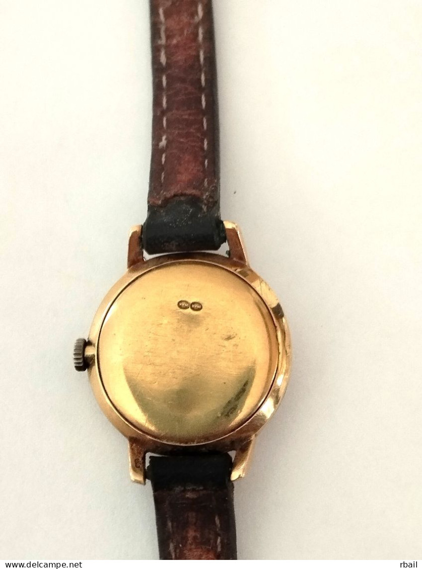 Montre Ancienne De Marque De Renom UTI Boitier Or Avec Bracelet Origine  Bon état Verre Non Rayé En état De Marche - Watches: Old