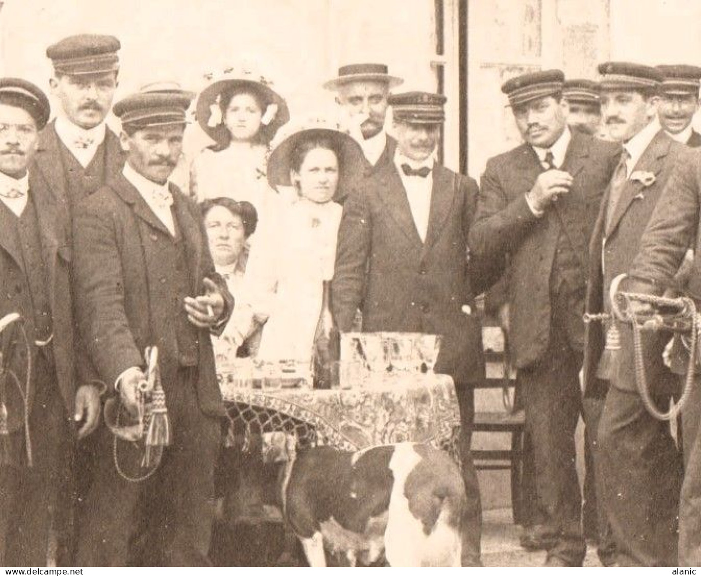 C Photo - LOIR ET CHER- SAINT-CLAUDE-DE-DIRAY-La FANFARE Avant Le Départ- Animée-Non Circulée -Cliché Avant 1910?TBE - Sonstige & Ohne Zuordnung