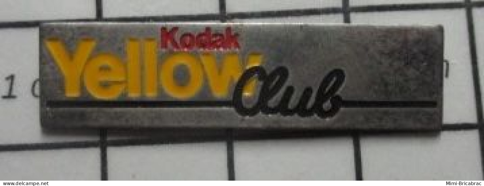 119 Pin's Pins / Rare & Belle Qualité !!!  PHOTOGRAPHIE / KODAK YELLOW CLUB - Photographie