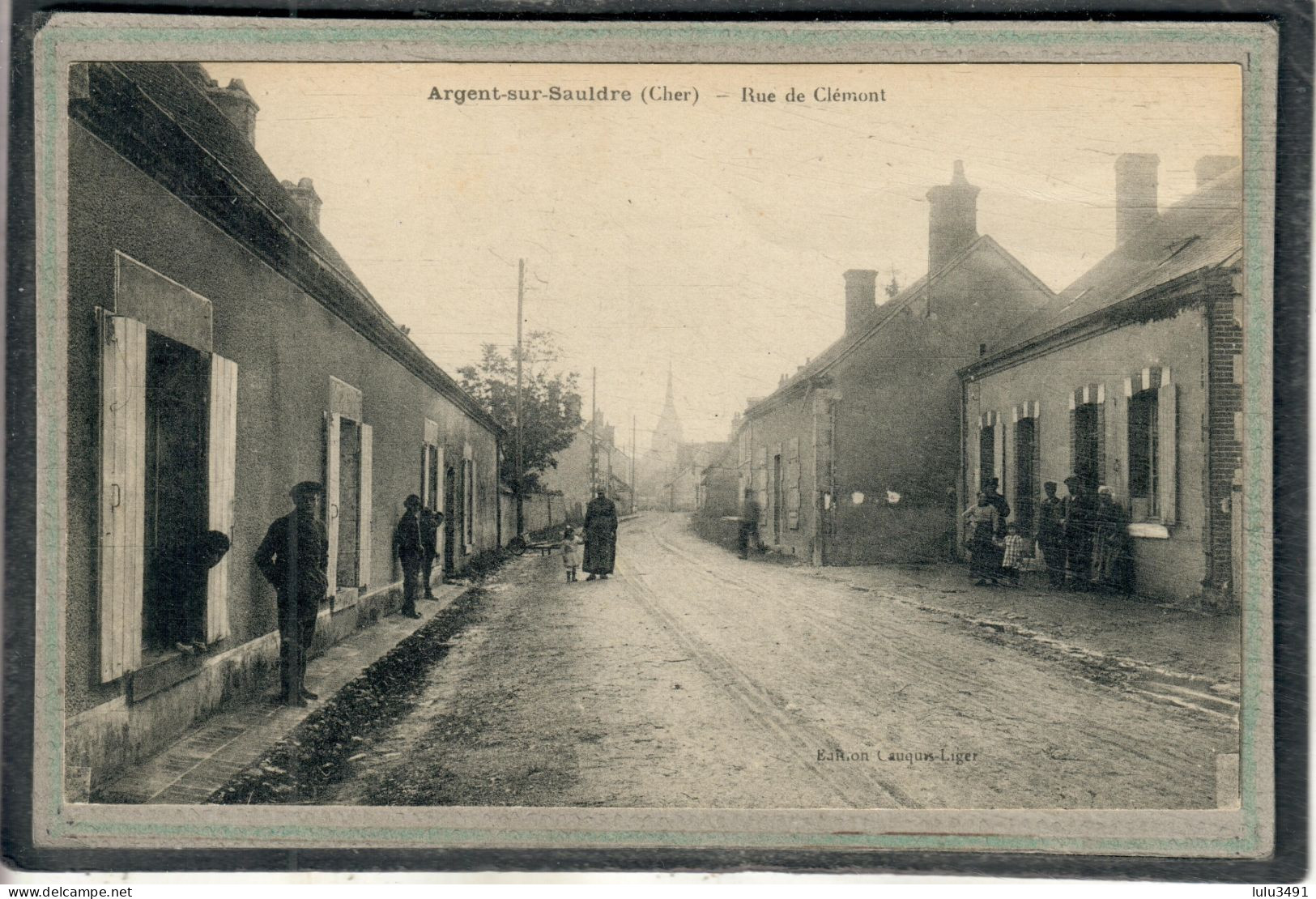 CPA - ARGENT-sur-SAULDRE (18) - Aspect De La Rue De Clémont Dans Les Années 20 - Argent-sur-Sauldre