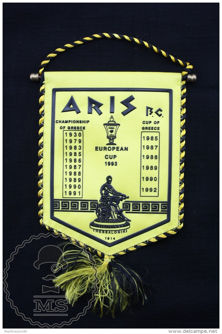 Sport Advertising Cloth Pennant/ Flag/ Fanion Of Greece Aris Basketball Club Thessaloniki - Habillement, Souvenirs & Autres