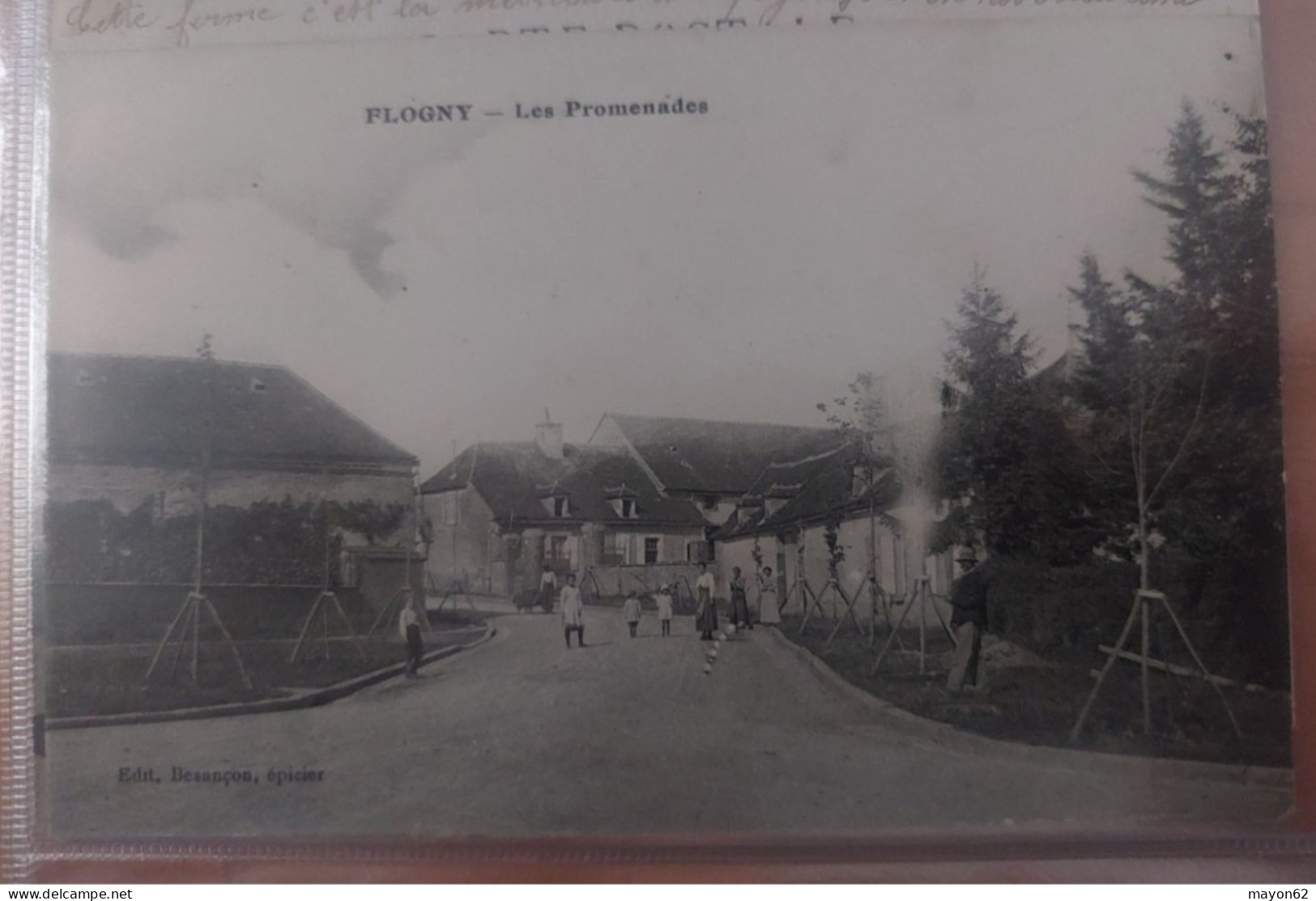 FLOGNY 89 - RARE - LES PROMENADES - EDITION BESANÇON - BELLE ANIMATION NON CIRCULEE - Flogny La Chapelle