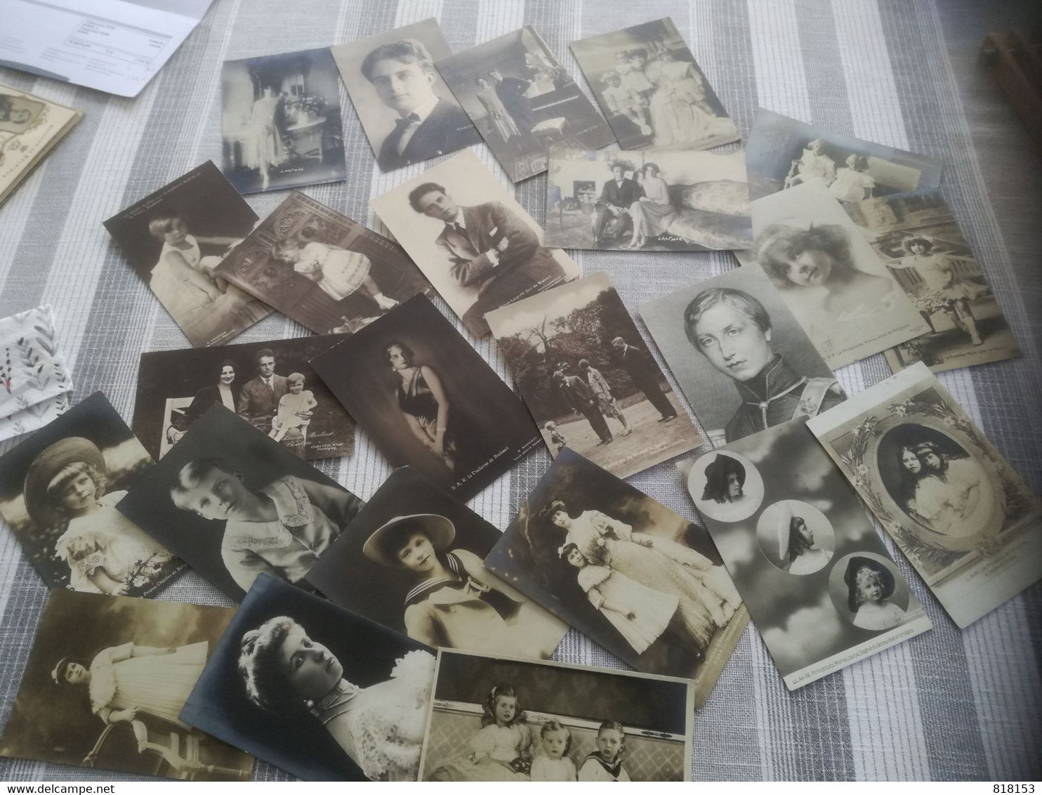 203 Oude Postkaarten, Foto's En Zeldzame Fotokaarten Koninklijke Familie België ; Veel Geschreven En Gezegeld - 100 - 499 Cartes