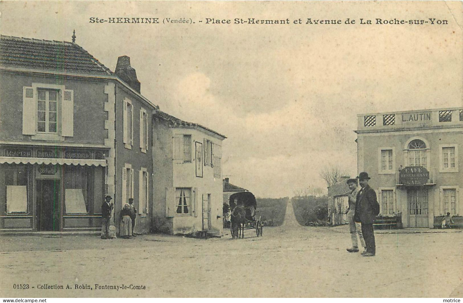 SAINTE HERMINE - Place Saint Herment Et Avenue De La Roche Sur Yon. - Sainte Hermine